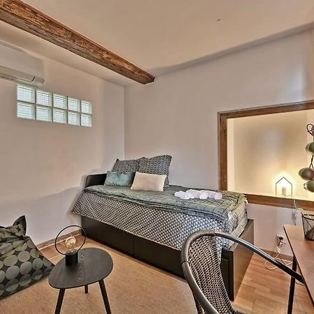 Apartmán La Bulle - Parking Gratuit En Souterrain - 2 Mins Du Palais Des Papes - Clim Ac - Wifi Avignon Exteriér fotografie