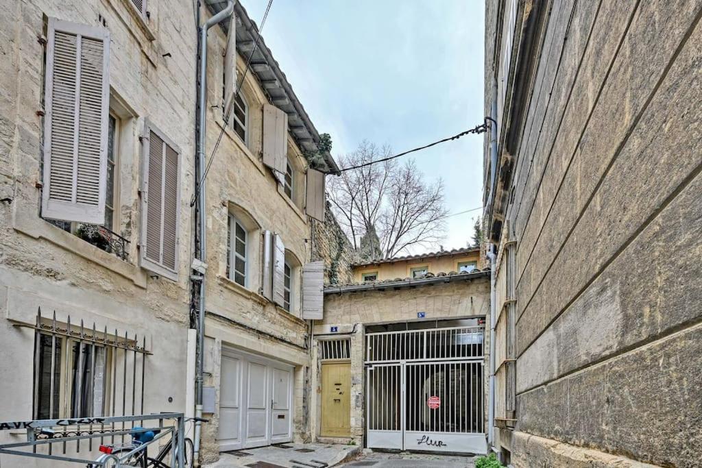 Apartmán La Bulle - Parking Gratuit En Souterrain - 2 Mins Du Palais Des Papes - Clim Ac - Wifi Avignon Exteriér fotografie