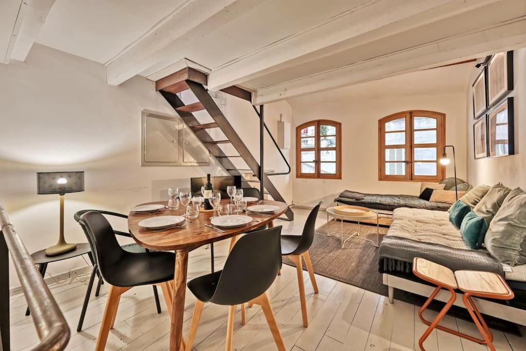 Apartmán La Bulle - Parking Gratuit En Souterrain - 2 Mins Du Palais Des Papes - Clim Ac - Wifi Avignon Exteriér fotografie