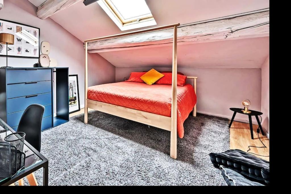 Apartmán La Bulle - Parking Gratuit En Souterrain - 2 Mins Du Palais Des Papes - Clim Ac - Wifi Avignon Exteriér fotografie