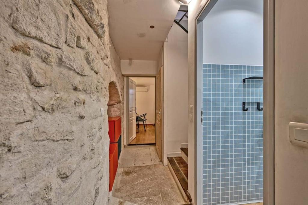 Apartmán La Bulle - Parking Gratuit En Souterrain - 2 Mins Du Palais Des Papes - Clim Ac - Wifi Avignon Exteriér fotografie